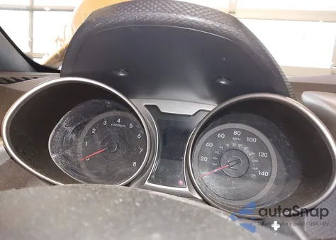 2017 Hyundai Veloster Value Edition z USA, uszkodzony, nr VIN KMHTC6AD5HU320567